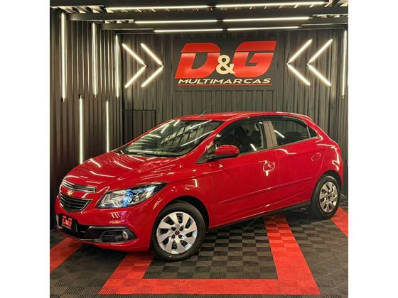 CHEVROLET ONIX 1.4 MPFI LT 8V FLEX 4P MANUAL CHEVROLET ONIX 1.4 MPFI LT 8V FLEX 4P MANUAL